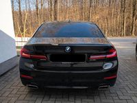 Gebraucht BMW 540 Sport Line 340 PS (250 kW) 2017 Schwarz Limousine