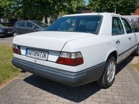 gebraucht Mercedes 300 *AUTOMATIK*KLIMA*TEMPOMAT*ZV !!