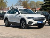 Gebraucht VW Touareg 231 PS (169 kW) 2019 Pure white SUV