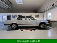 Gebraucht BMW 735 Basis 218 PS (160 kW) 1981 Silber metallic Limousine