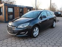 Gebraucht Opel Astra Innovation 140 PS (102 kW) 2012 Graphitschwarz/carbon flash/mi Kombi