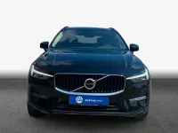 Gebraucht Volvo XC60 Core 197 PS (144 kW) 2023 Onyx black metallic SUV