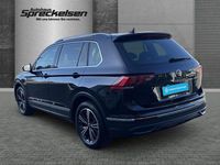 Gebraucht VW Tiguan Move 150 PS (110 kW) 2023 Schwarz SUV