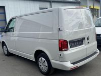 Gebraucht VW T6.1 150 PS (110 kW) 2022 Grau Van