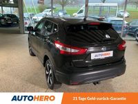 Gebraucht Nissan Qashqai N-Connecta 163 PS (119 kW) 2016 Schwarz SUV