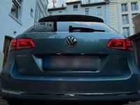 Gebraucht VW Passat Highline 140 PS (102 kW) 2012 Kombi