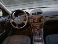 Gebraucht Mercedes E220 150 PS (110 kW) 2005 Schwarz Limousine