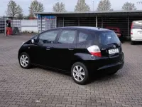 Gebraucht Honda Jazz Trend 90 PS (66 kW) 2009 Crystal black p. Kleinwagen