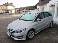Gebraucht Mercedes B200 Urban 156 PS (114 kW) 2015 Polarsilber metallic (metallic) Van / Kleinbus