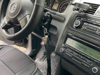 Gebraucht VW Touran 105 PS (77 kW) 2011 Schwarz Van / Kleinbus