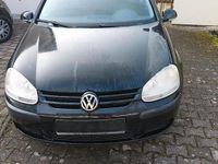 Gebraucht VW Golf IV 75 PS (55 kW) 2005 Schwarz Kleinwagen