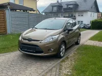 Gebraucht Ford Fiesta 70 PS (51 kW) 2011 Braun Kleinwagen