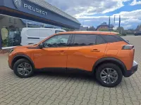 Gebraucht Peugeot 2008 Active 131 PS (96 kW) 2022 Orange SUV