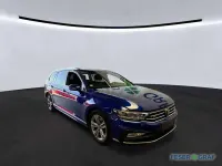 Gebraucht VW Passat R-line 200 PS (147 kW) 2023 Lapiz blue metallic Kombi