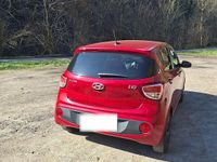Gebraucht Hyundai i10 87 PS (63 kW) 2019 Rot Kleinwagen