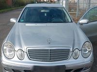 Gebraucht Mercedes 220 175 PS (128 kW) 2004 Silber Limousine