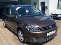 Gebraucht VW Touran Highline 150 PS (110 kW) 2012 Braun Van / Kleinbus