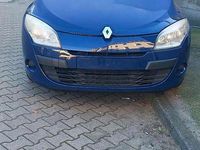 Gebraucht Renault Mégane 100 PS (73 kW) 2010 Blau Limousine