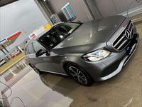 Gebraucht Mercedes E220 194 PS (142 kW) 2020 Grau Kombi