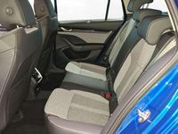 Neu Skoda Octavia 150 PS (110 kW) 2026 Raceblau metallic Kombi