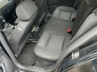 Gebraucht VW Golf IV 75 PS (55 kW) 2002 Schwarz Kleinwagen