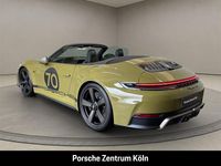 Neu Porsche 992 541 PS (397 kW) 2026 Gruen Cabrio
