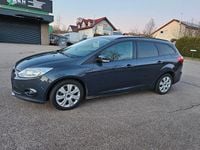 Gebraucht Ford Focus Trend 116 PS (85 kW) 2012 Grau Limousine