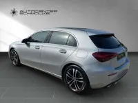 Gebraucht Mercedes A200 Advanced Plus 163 PS (119 kW) 2024 Lack hightechsilber Limousine