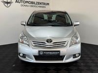 Gebraucht Toyota Verso 126 PS (92 kW) 2012 Silber Van / Kleinbus