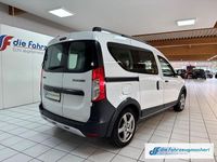 Gebraucht Dacia Dokker Stepway 95 PS (69 kW) 2020 Weiss Van / Kleinbus