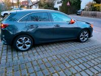 Używany Kia Ceed 140 KM (102 kW) 2020 Szary Hatchback