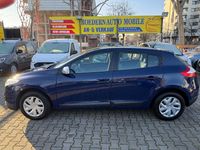 Gebraucht Renault Mégane Authentique 101 PS (74 kW) 2013 Blau Limousine