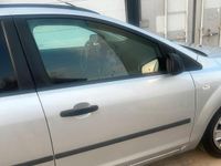 Gebraucht Ford Focus 101 PS (74 kW) 2005 Silber Kombi
