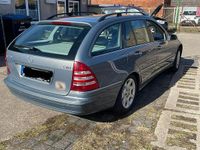 Gebraucht Mercedes C220 150 PS (110 kW) 2006 Grau Kombi