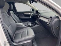 Gebraucht Volvo XC40 Plus 197 PS (144 kW) 2025 Crystal weiß perleffekt SUV