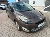 Gebraucht Renault Grand Scénic III Luxe 131 PS (96 kW) 2011 Mokkabraun Van / Kleinbus
