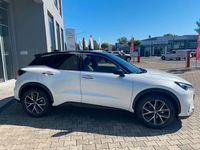 Neu Lexus LBX 136 PS (100 kW) 2025 Weiß SUV