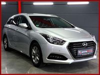 Gebraucht Hyundai i40 Trend 116 PS (85 kW) 2016 Sleek silver / met (metallic) Kombi