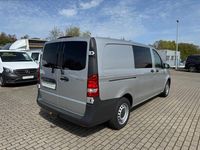 Gebraucht Mercedes Vito 102 PS (75 kW) 2022 Silber Van