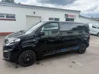Gebraucht Peugeot Expert Sport 122 PS (89 kW) 2021 Schwarz Van