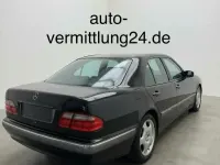 Gebraucht Mercedes E430 Elegance 279 PS (205 kW) 2000 Schwarz Limousine
