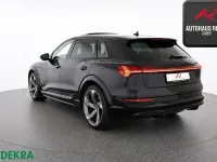 Gebraucht Audi e-tron Sport 369 kW (503 PS) 2022 Schwarz SUV
