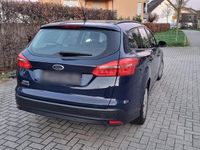 Gebraucht Ford Focus Trend 105 PS (77 kW) 2015 Blau Kombi