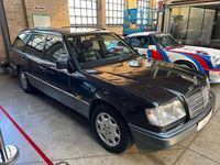 Second-hand Mercedes E320 220 CP (161 kW) 1995 Negru Break