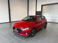 Gebraucht Hyundai i20 Select 101 PS (74 kW) 2021 Rot Kleinwagen