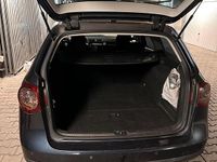 Gebraucht VW Passat 140 PS (102 kW) 2007 Grau Kombi