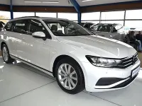 Gebraucht VW Passat Basis 150 PS (110 kW) 2023 Weiß Kombi