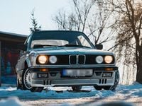 Gebraucht BMW 323 Cabriolet 150 PS (110 kW) 1984 Beige Cabrio