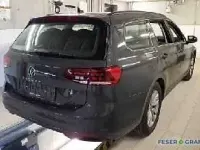 Gebraucht VW Passat Basis 150 PS (110 kW) 2021 Uranograu Kombi