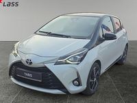 Gebraucht Toyota Yaris Basis 111 PS (81 kW) 2020 Montblancweiß perleffekt / mysticschwarz mica Limousine